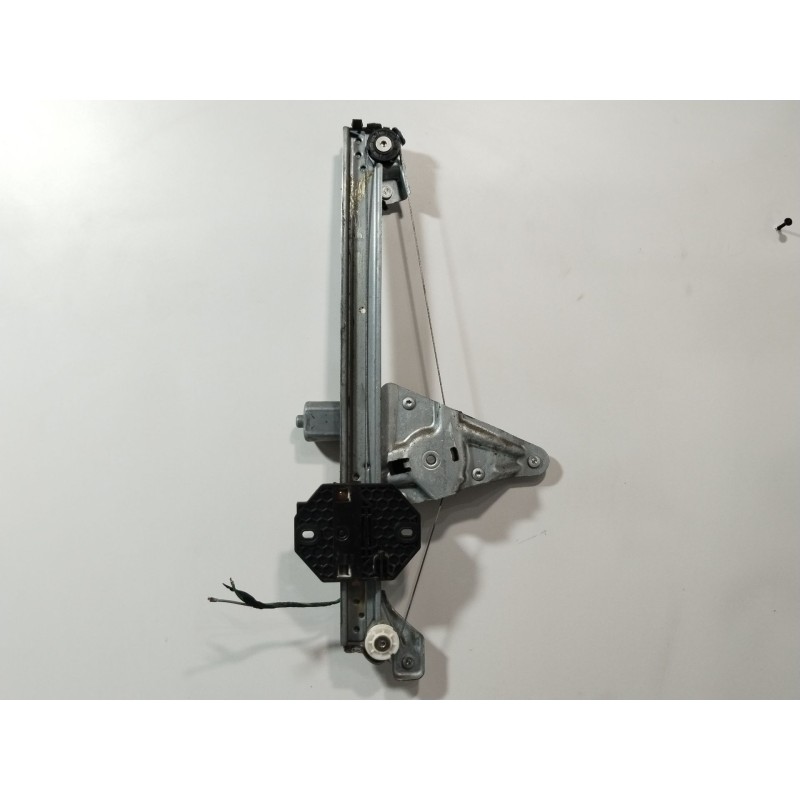ELEVALUNAS TRASERO DERECHO 827206057R  - imagen 2