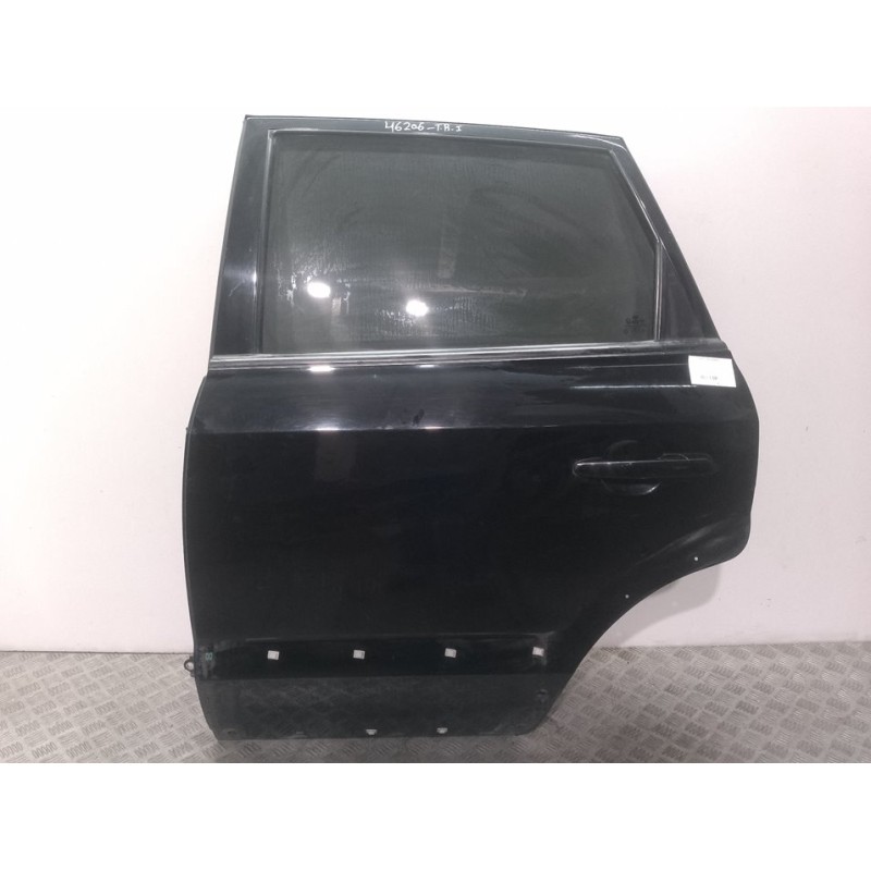 Recambio de puerta trasera izquierda para hyundai tucson (jm) 2,0 crdi vgt comfort full 4x2 referencia OEM IAM 770032E020 NEGRO 