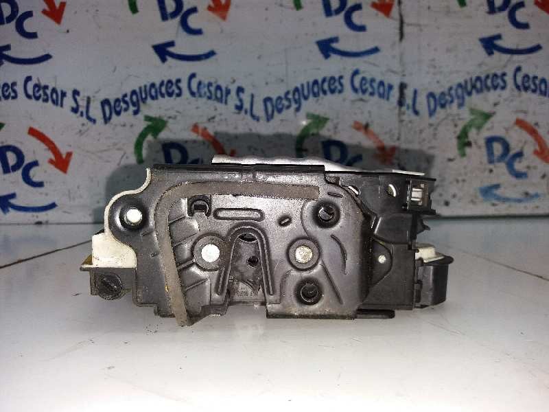 Recambio de cerradura puerta delantera derecha para seat toledo (kg3) reference referencia OEM IAM   
