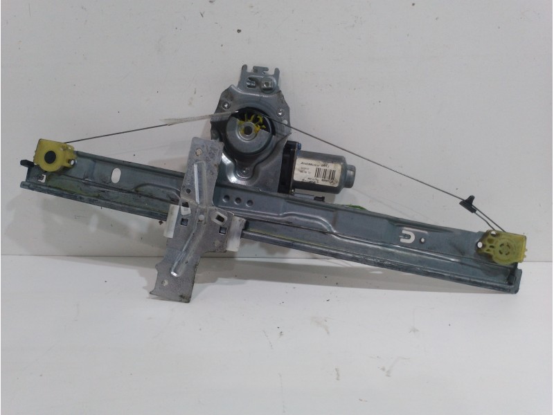 Recambio de elevalunas delantero derecho para peugeot 207 confort referencia OEM IAM 9681182280 2 PINES 