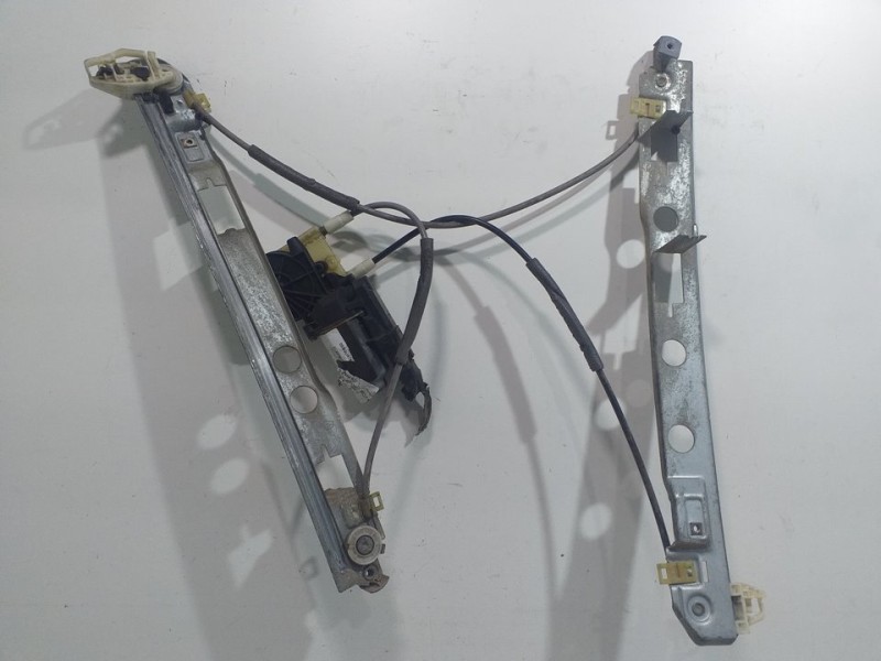 Recambio de elevalunas delantero izquierdo para renault scenic ii grand confort authentique referencia OEM IAM   
