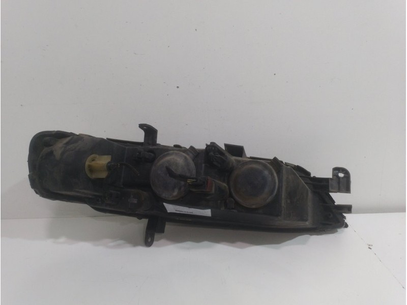 Recambio de faro izquierdo para opel vectra b berlina elegance referencia OEM IAM   