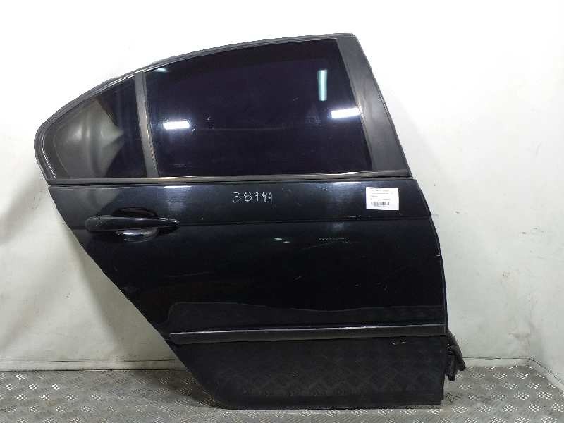 Recambio de puerta trasera derecha para bmw serie 3 berlina (e46) 320d referencia OEM IAM  NEGRA 