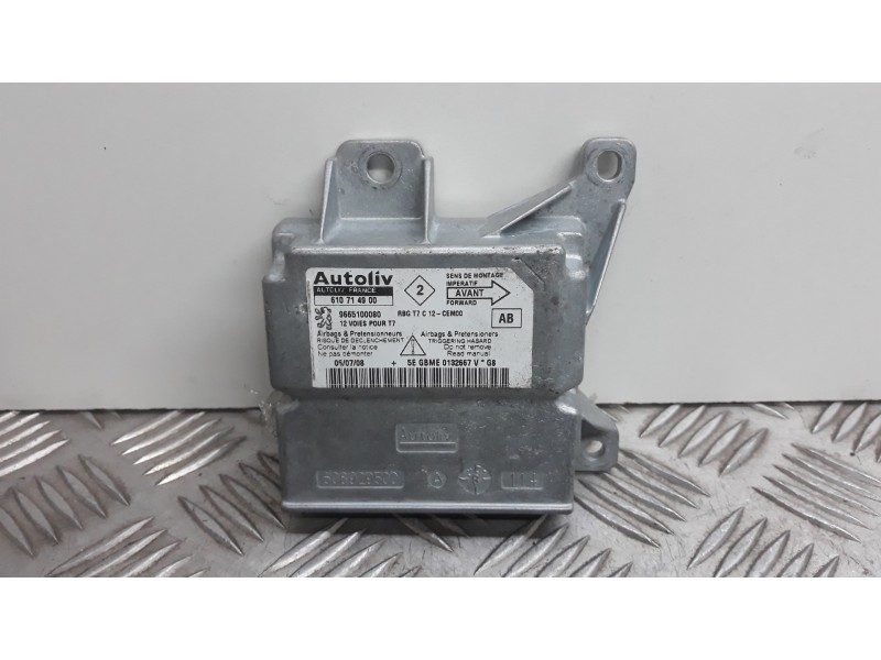 Recambio de centralita airbag para peugeot 308 style referencia OEM IAM 610714900  