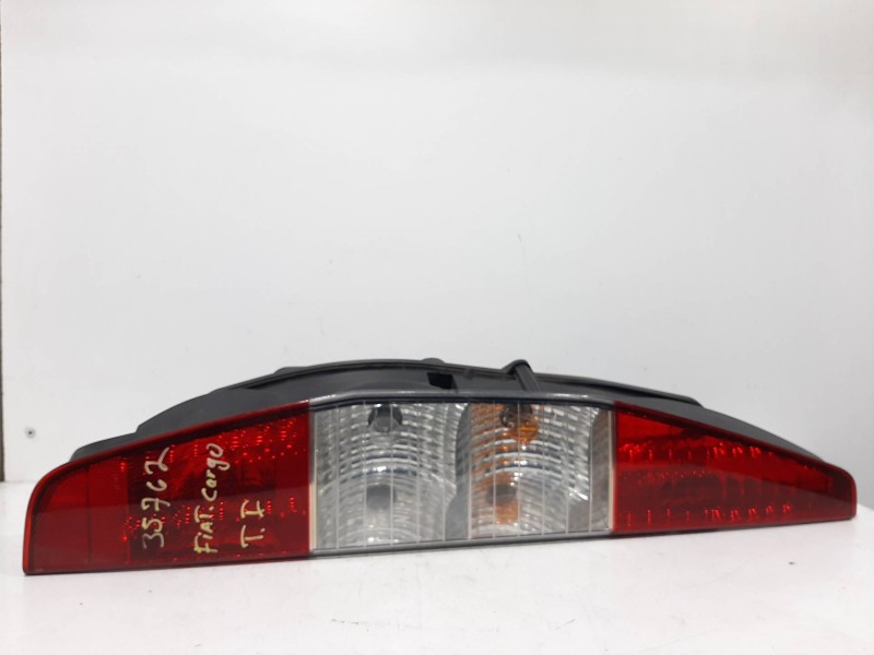 Recambio de piloto trasero izquierdo para fiat doblo (119) 1.3 16v jtd dynamic multijet referencia OEM IAM   