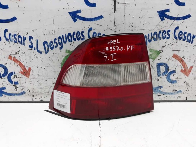 Recambio de piloto trasero izquierdo para opel vectra b berlina básico referencia OEM IAM 6223159  