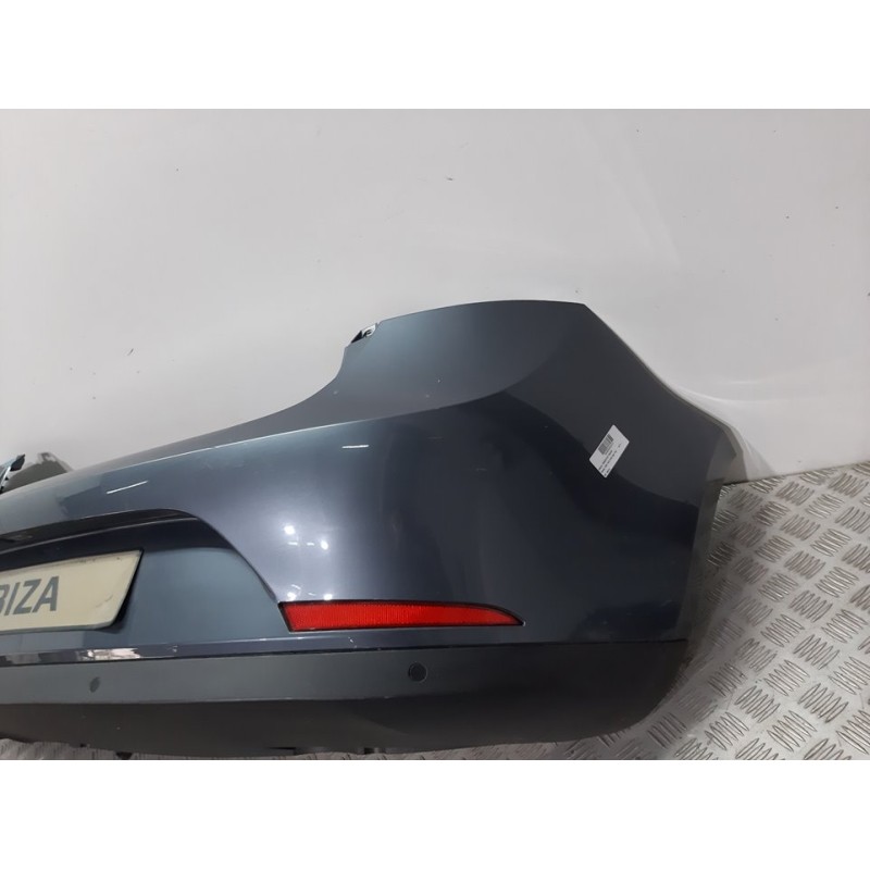 PARAGOLPES TRASERO GRIS  - imagen 3