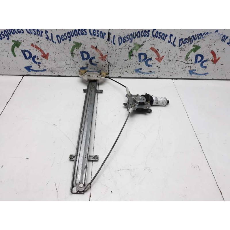 Recambio de elevalunas delantero derecho para hyundai h 1 h 1 furg.caja cerr.c. puerta referencia OEM IAM   ELECTRICO