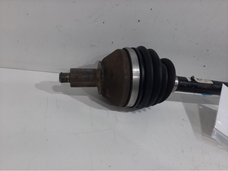 Recambio de transmision delantera izquierda para skoda rapid active referencia OEM IAM 6R0407761A  