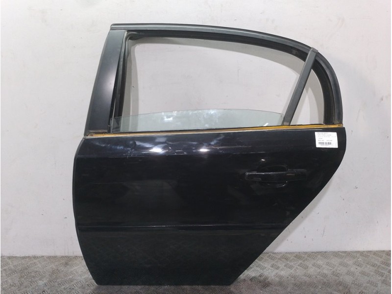 Recambio de puerta trasera izquierda para opel vectra c berlina cosmo referencia OEM IAM 93175836 NEGRA 