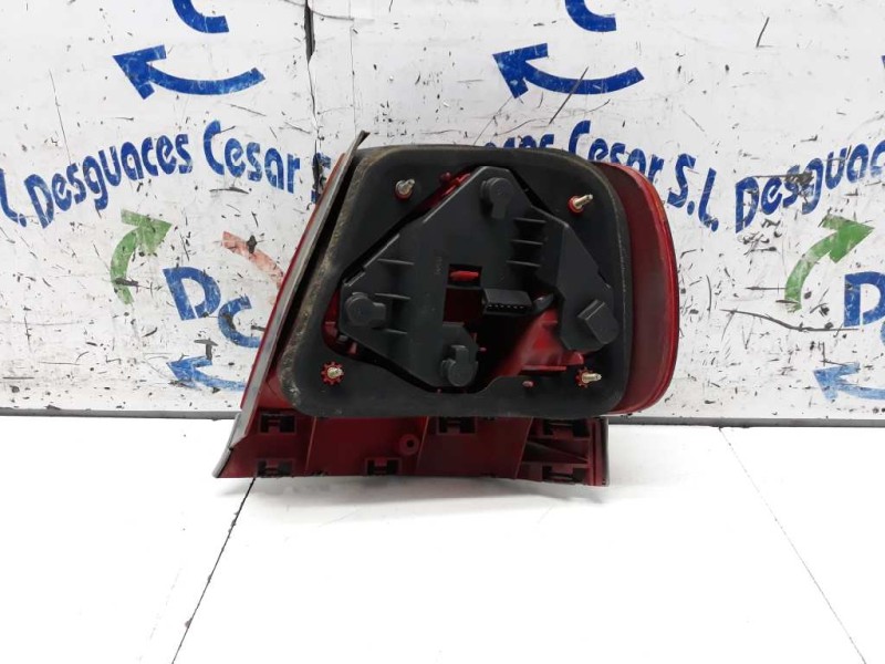 Recambio de piloto trasero izquierdo para audi a4 avant (b5) 1.8 referencia OEM IAM 8D9945111   Recambio de piloto trasero izquierdo para audi a4 avant (b5) 1.8 referencia OEM IAM 8D9945111