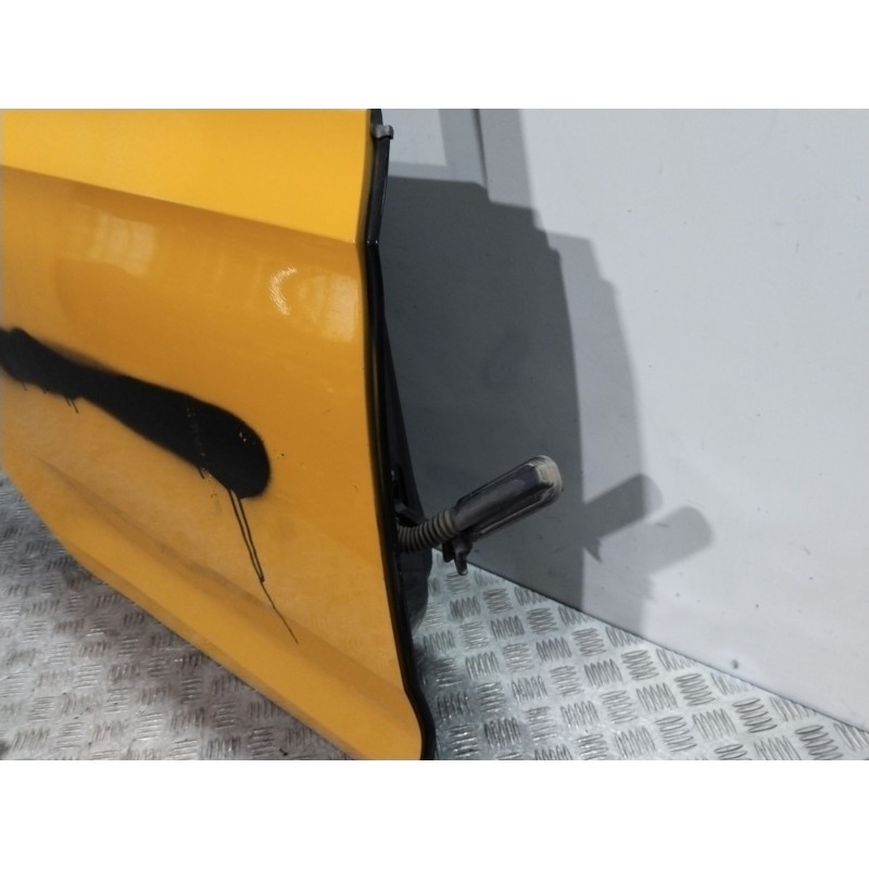 PUERTA TRASERA DERECHA 5JA833052C AMARILLO - imagen 2