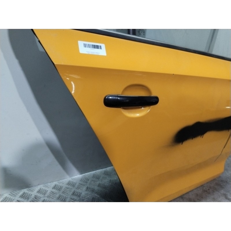 PUERTA TRASERA DERECHA 5JA833052C AMARILLO - imagen 3