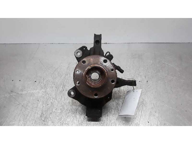 Recambio de mangueta delantera izquierda para renault megane iii berlina 5 p emotion referencia OEM IAM 400150083R  