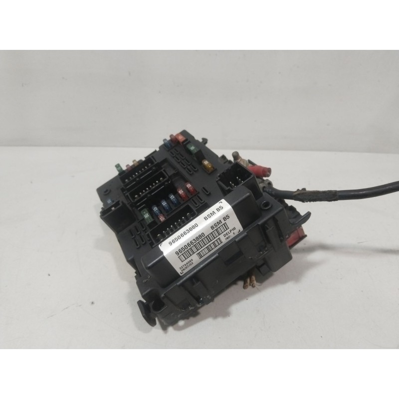 CAJA RELES / FUSIBLES 9650663880  - imagen 2