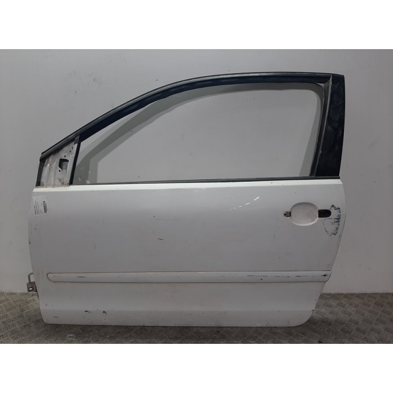 Recambio de puerta delantera izquierda para volkswagen polo (9n1) trendline referencia OEM IAM  BLANCO 