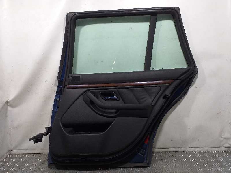 Recambio de puerta trasera derecha para bmw serie 5 touring (e39) 528i referencia OEM IAM  AZUL 