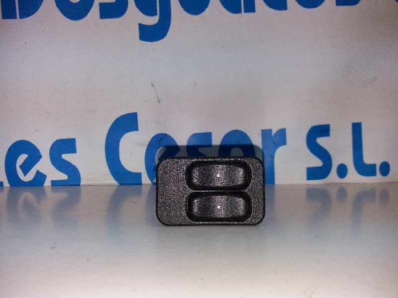 Recambio de mando elevalunas delantero izquierdo para opel astra f berlina básico referencia OEM IAM    Recambio de mando elevalunas delantero izquierdo para opel astra f berlina básico referencia OEM IAM