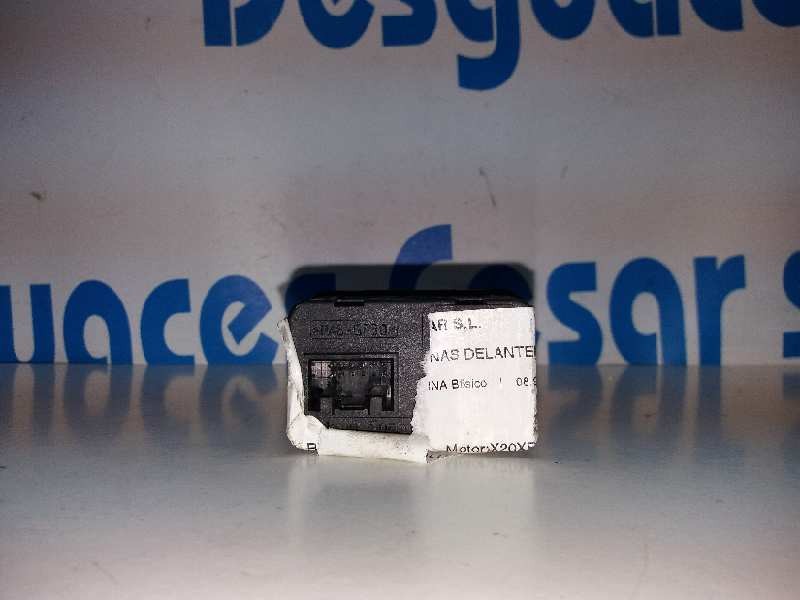 Recambio de mando elevalunas delantero izquierdo para opel astra f berlina básico referencia OEM IAM    Recambio de mando elevalunas delantero izquierdo para opel astra f berlina básico referencia OEM IAM