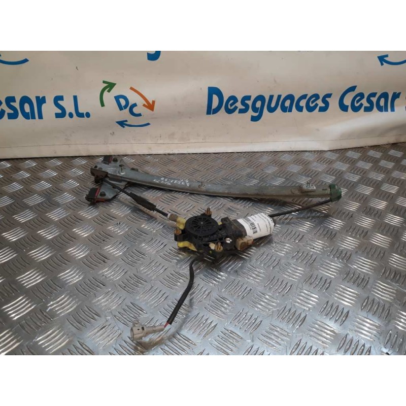 ELEVALUNAS DELANTERO DERECHO 6980120210  - imagen 2