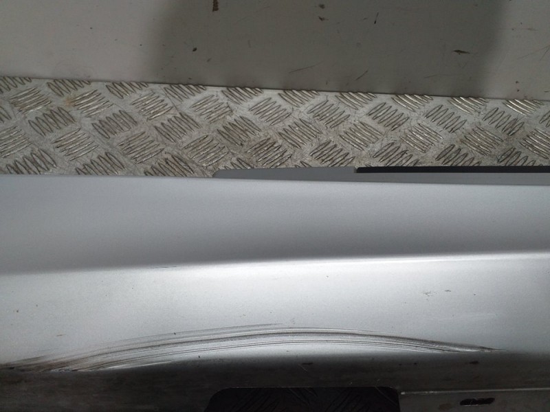 Recambio de talonera delantera izquierda para bmw serie 1 berlina (e81/e87) 118i referencia OEM IAM  PLATA 