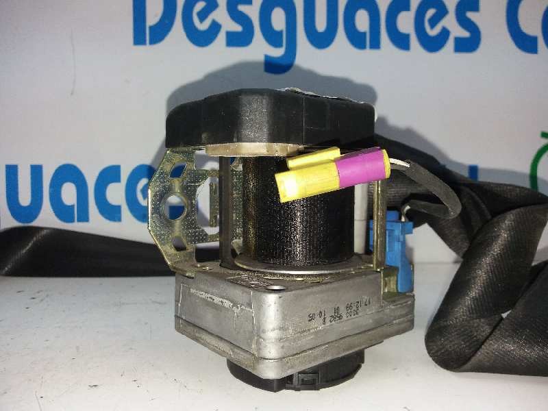 Recambio de cinturon seguridad delantero derecho para volkswagen golf iv berlina (1j1) básico referencia OEM IAM   