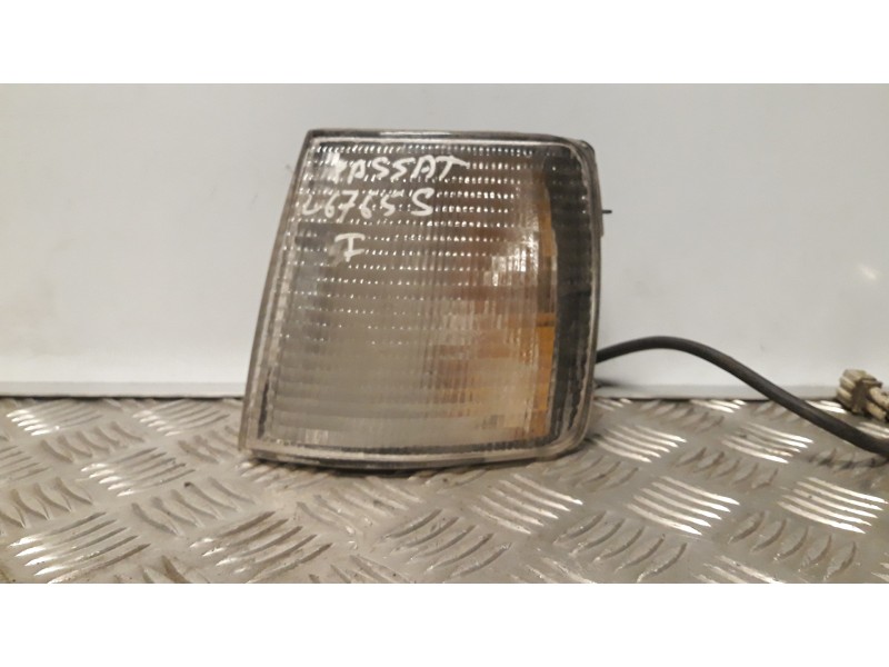 Recambio de piloto delantero izquierdo para volkswagen passat berlina (312) cl referencia OEM IAM   