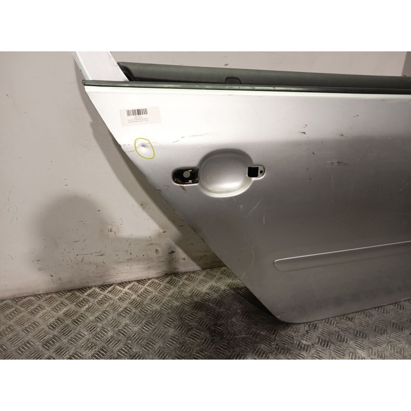 PUERTA TRASERA DERECHA 1K6833106J PLATA - imagen 2