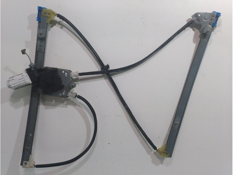 Recambio de elevalunas delantero derecho para renault laguna ii grandtour (kg0) dynamique confort referencia OEM IAM    Recambio de elevalunas delantero derecho para renault laguna ii grandtour (kg0) dynamique confort referencia OEM IAM