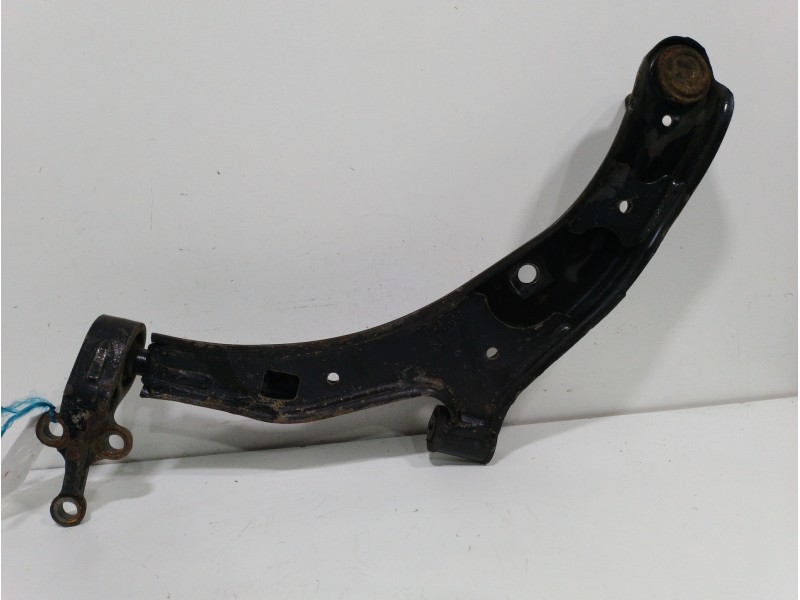Recambio de brazo suspension inferior delantero derecho para nissan almera (n16/e) acenta referencia OEM IAM 54500F4600  