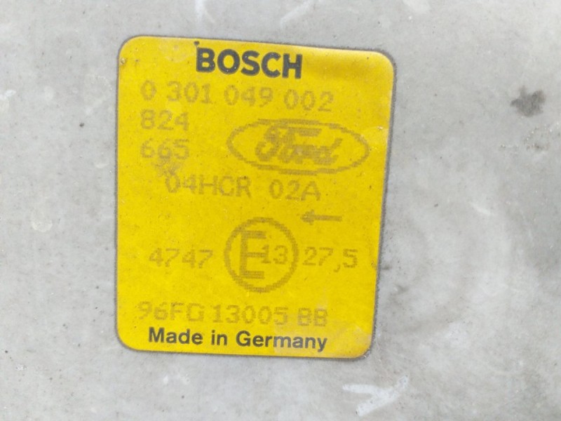 Recambio de faro izquierdo para ford fiesta berlina ghia referencia OEM IAM 0135235251 1301049002 