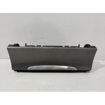 CENICERO 3C0863284 