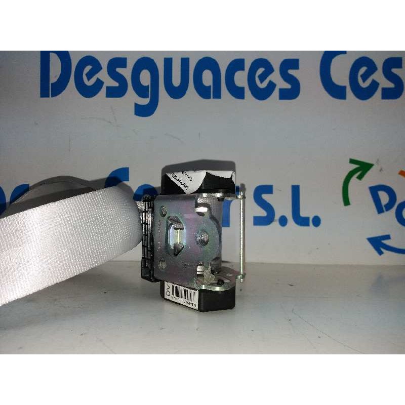 CINTURON SEGURIDAD TRASERO IZQUIERDO 888415677R  - imagen 1