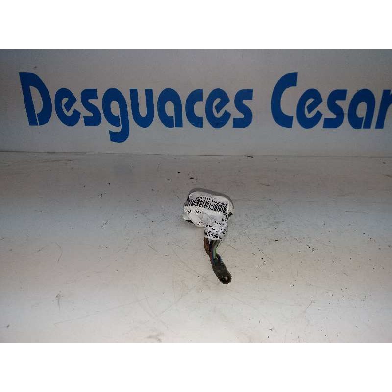 MANDO ELEVALUNAS DELANTERO DERECHO  - imagen 2