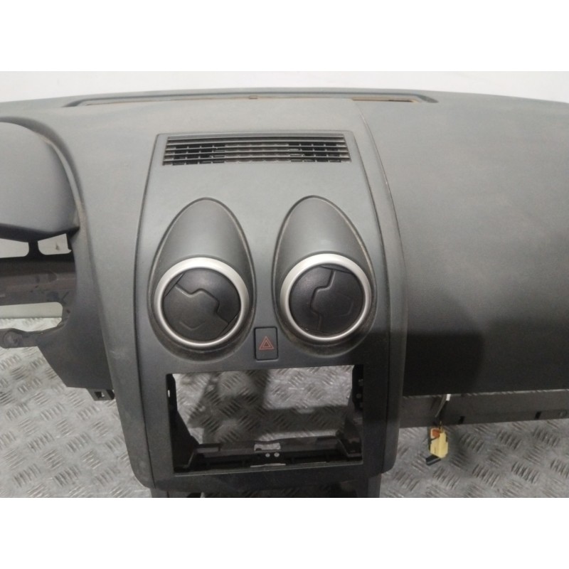 SALPICADERO 68030JD90A  - imagen 4