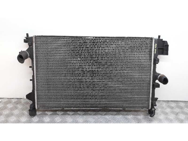Recambio de radiador agua para saab 9-3 sport hatch linear referencia OEM IAM 879738E 13196477  Recambio de radiador agua para saab 9-3 sport hatch linear referencia OEM IAM 879738E 13196477