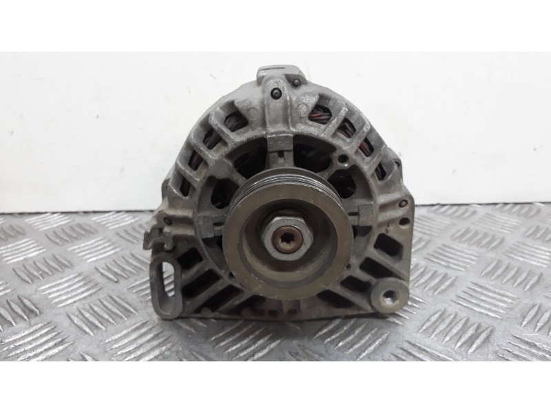 Recambio de alternador para renault clio ii fase ii (b/cb0) authentique referencia OEM IAM 7700437090  