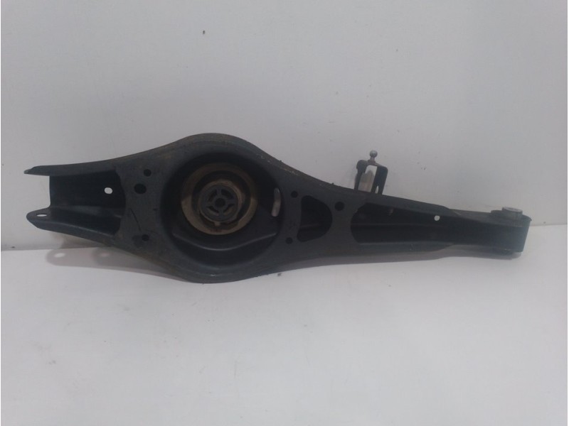 Recambio de brazo suspension superior trasero izquierdo para seat leon (1p1) reference referencia OEM IAM   
