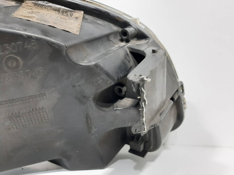 Recambio de faro izquierdo para fiat linea (110) dynamic referencia OEM IAM 0052084245  