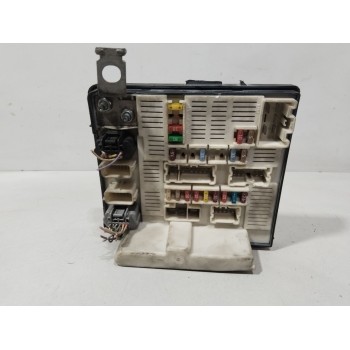 CAJA RELES / FUSIBLES 8200481866G 