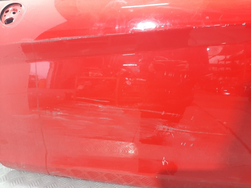 Recambio de puerta delantera izquierda para ford fiesta (ccn) black edition referencia OEM IAM  ROJO 