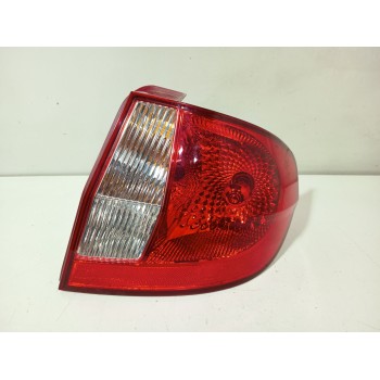 PILOTO TRASERO DERECHO 924021C5XX 