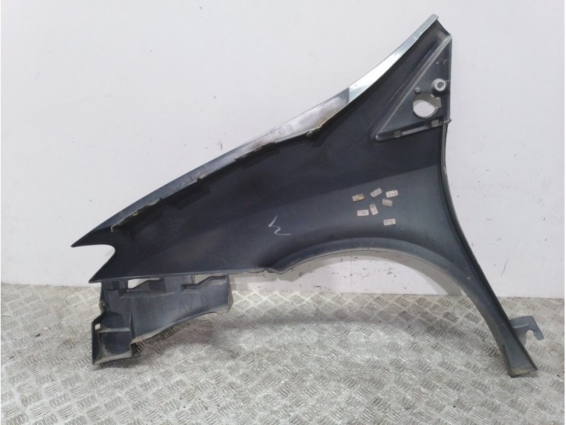 Recambio de aleta delantera derecha para lancia phedra (180) 2.2 jtd 16v emblema referencia OEM IAM 15188752   Recambio de aleta delantera derecha para lancia phedra (180) 2.2 jtd 16v emblema referencia OEM IAM 15188752