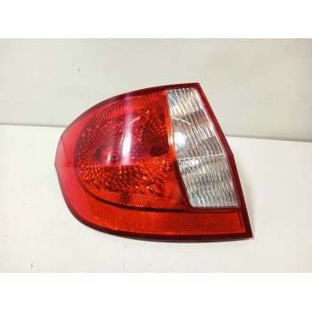 PILOTO TRASERO IZQUIERDO 924011C5XX 