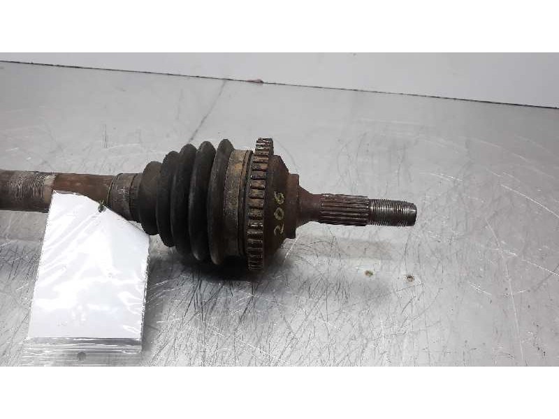 Recambio de transmision delantera izquierda para peugeot 206 berlina xt referencia OEM IAM 32724C  