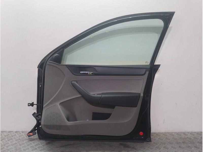 Recambio de puerta delantera derecha para seat toledo (kg3) style referencia OEM IAM  AMARILLA 