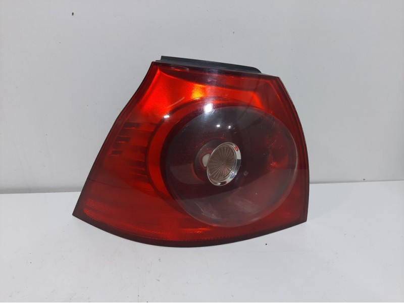 Recambio de piloto trasero izquierdo para volkswagen golf v berlina (1k1) conceptline (e) referencia OEM IAM 1K6945096E  