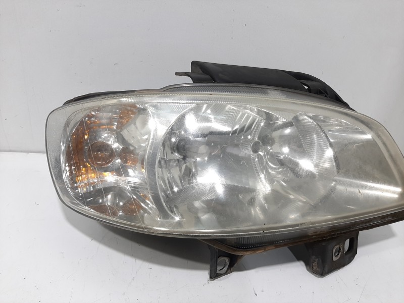 Recambio de faro derecho para seat cordoba berlina (6k2) signo referencia OEM IAM 6K1941044A  