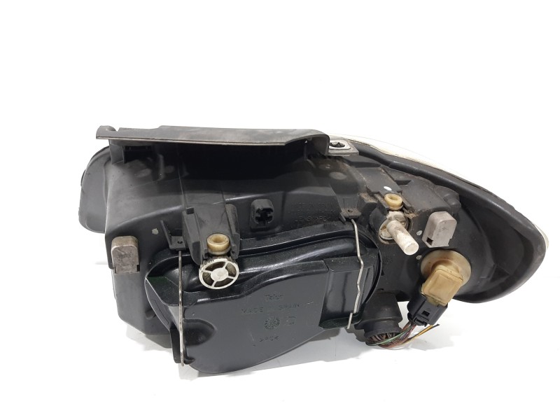 Recambio de faro derecho para seat cordoba berlina (6k2) signo referencia OEM IAM 6K1941044A  