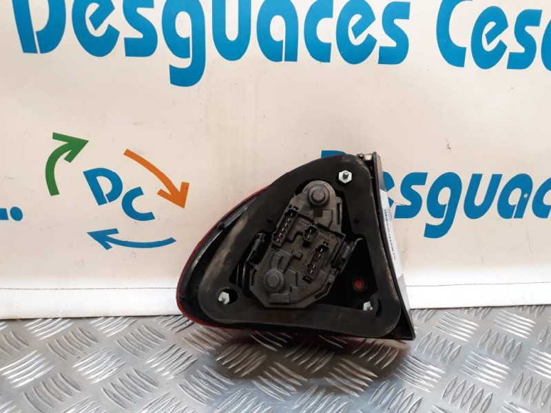 Recambio de piloto trasero derecho para seat leon (1m1) sport referencia OEM IAM    Recambio de piloto trasero derecho para seat leon (1m1) sport referencia OEM IAM
